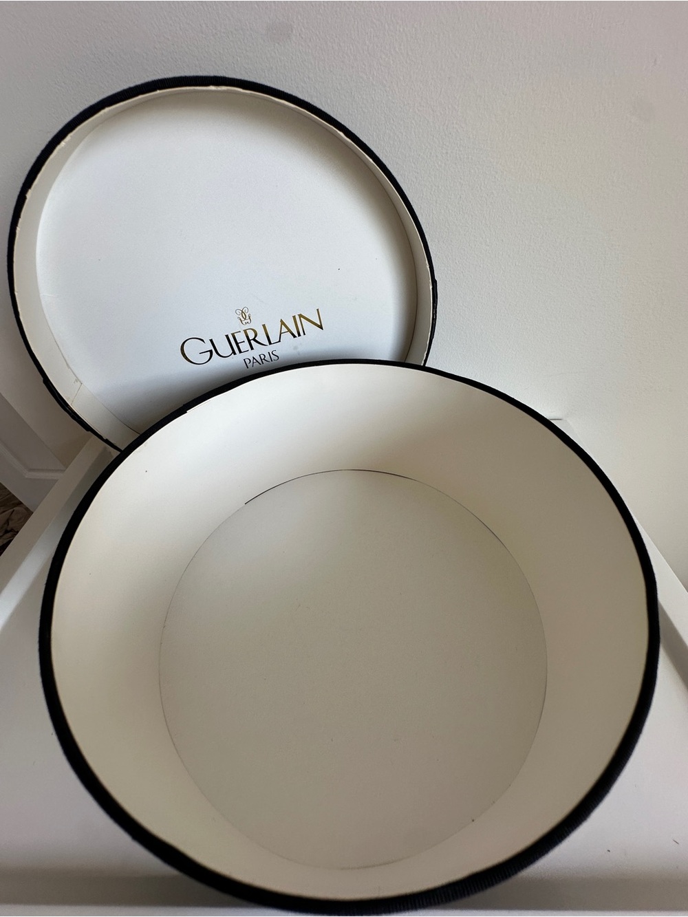 GUERLAIN Paris Round Storage Box Black Moire Fabric Ribbon Bow Gold Foil - Picture 9 of 13